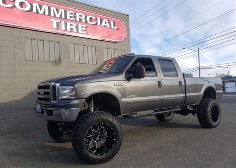 Photo of grey lifted truck upgraded by Commercial Tire